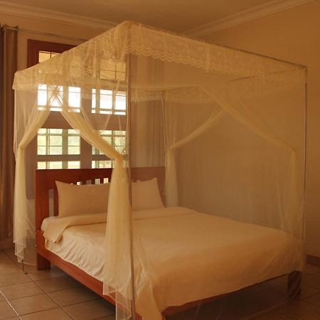 Motel Tuku Masindi Exterior foto