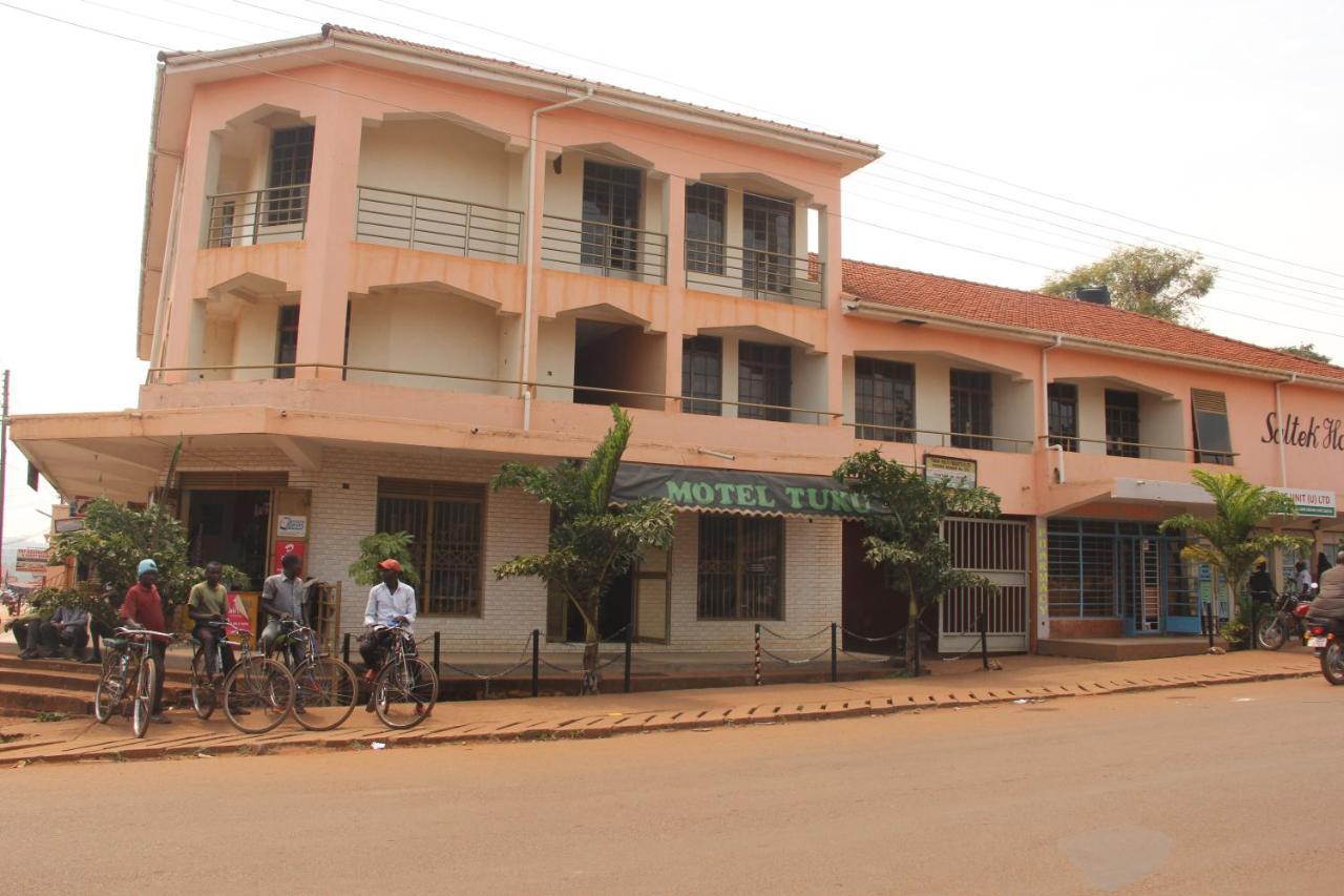 Motel Tuku Masindi Exterior foto