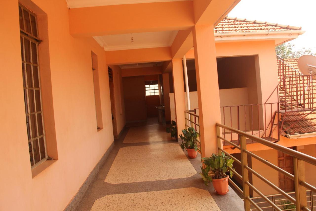 Motel Tuku Masindi Exterior foto